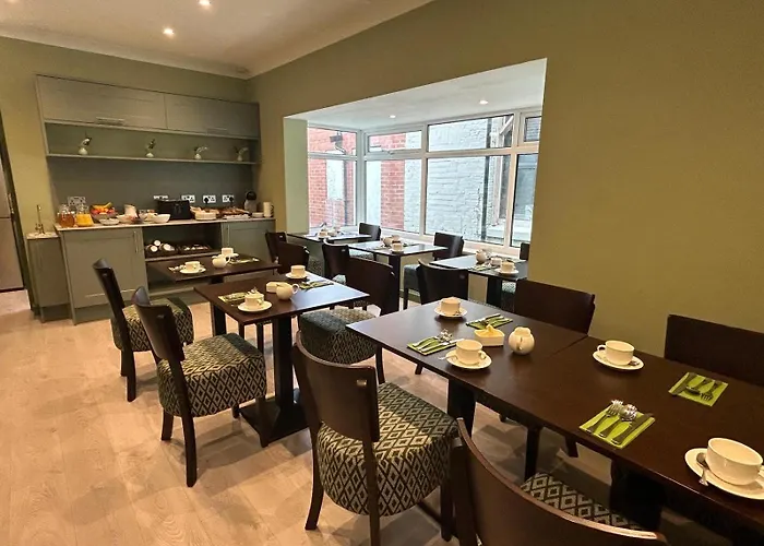 Hamilton Court Hotel Hoole