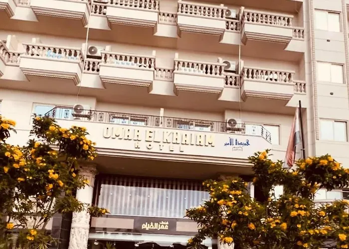 Omar Elkhaiam Hotel