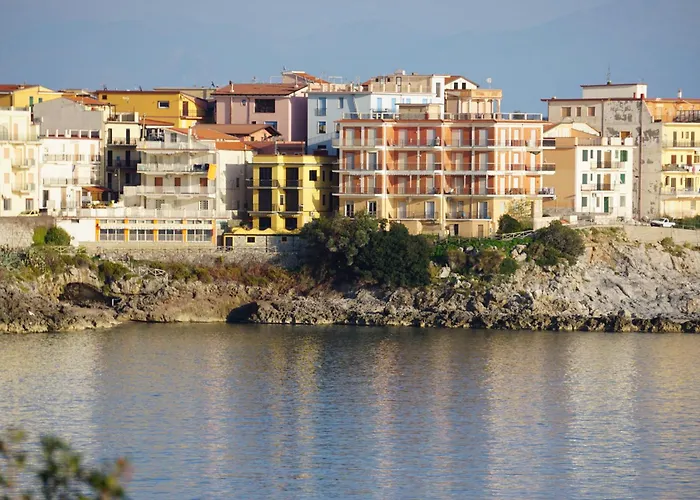 Casa Del Mare Rooms & Apartments