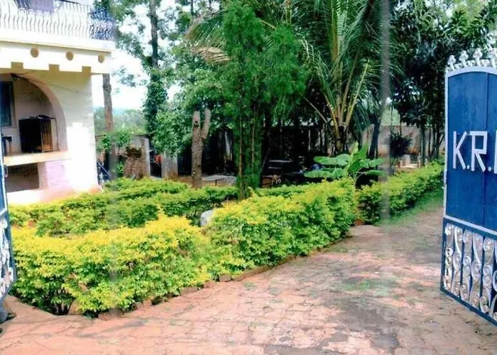 Woodside Resort And Cafe