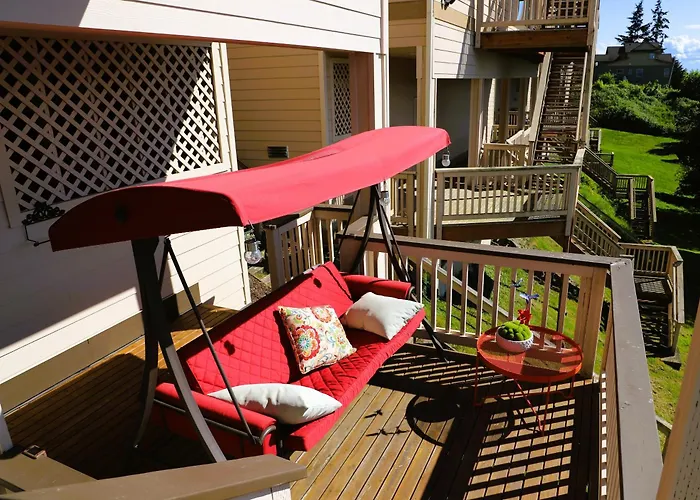 Stunning House With Views Of Puget Sound! Ideal For Family Reunions