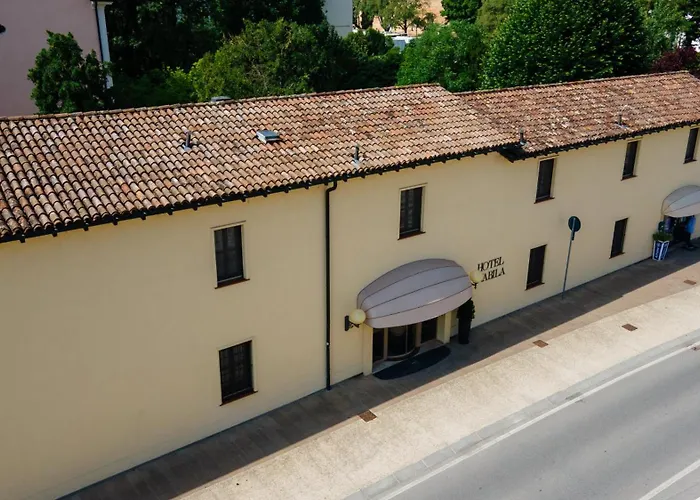 Hotel Villa Nabila