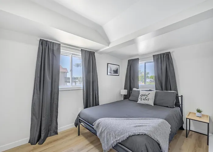 Riverfront Cottages Wasaga Beach