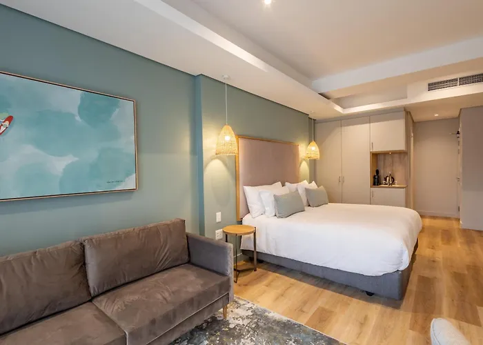 Plett Quarter Hotel - Lion Roars Hotels&Lodges