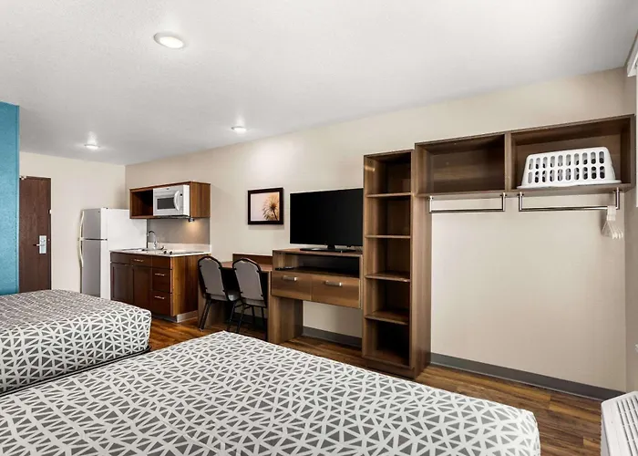 Woodspring Suites Port St Lucie