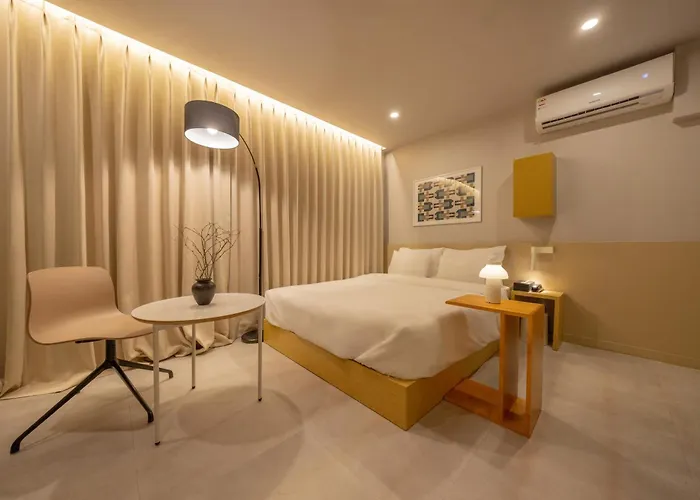 Nomad Anook Hotel Gumi