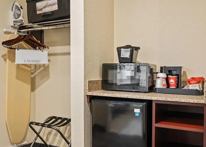 Cobblestone Hotel & Suites - Alpine