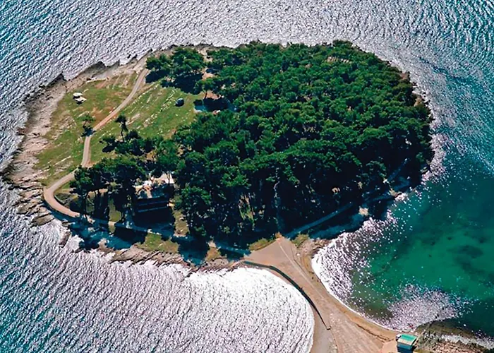 Two-Bedroom Holiday Home In Pula