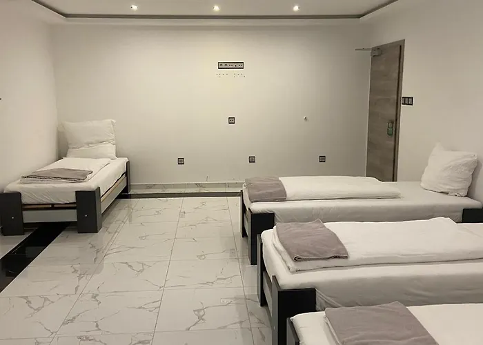 Hotel Business Bay das ehemalige Staycation Hotel