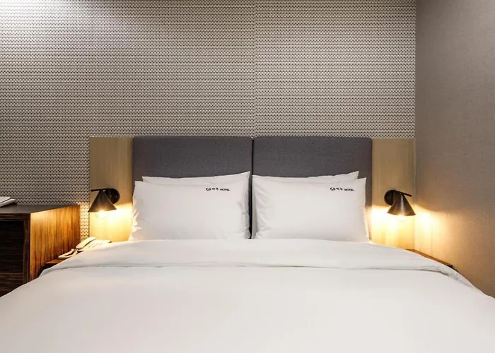 Haru Hotel