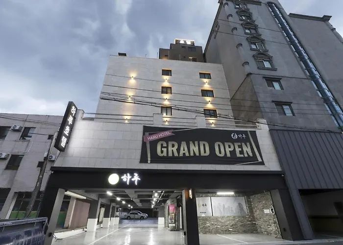 Haru Hotel