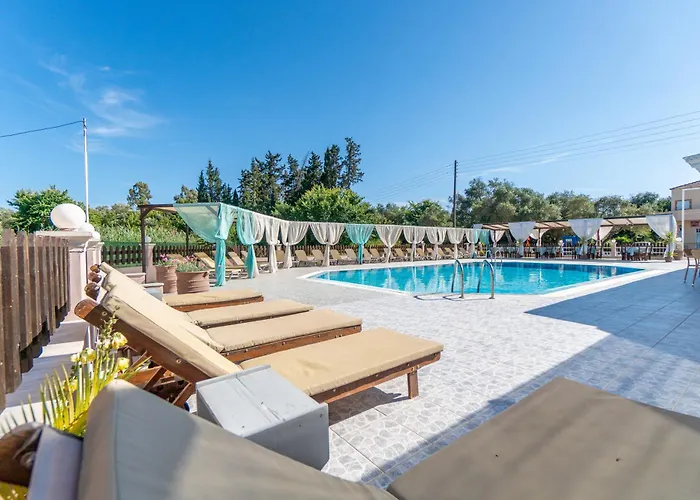 Sandy Beach Complex - Poolside Studios & Seaside Apartments Kavos