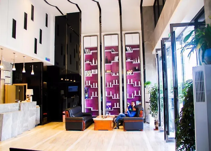 Lavande Hotels-Lasa Railway Station