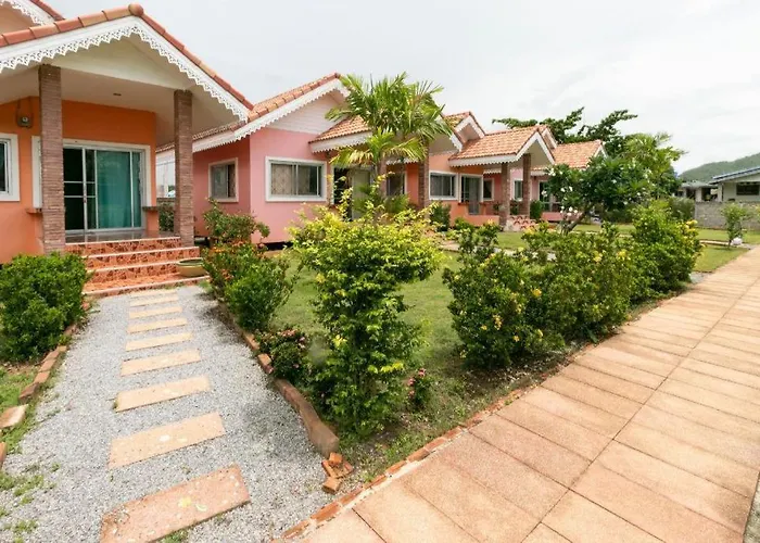 Oyo 949 Sansuk Resort Paknampran