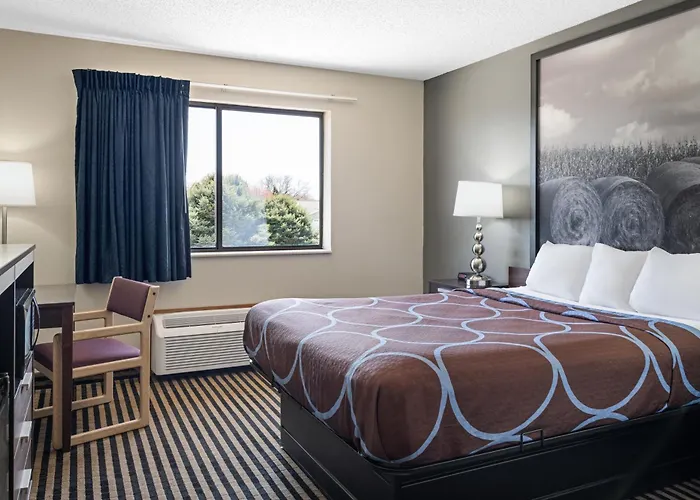 Super 8 By Wyndham Humboldt