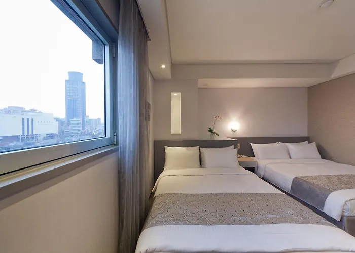 Harbor View Hotel