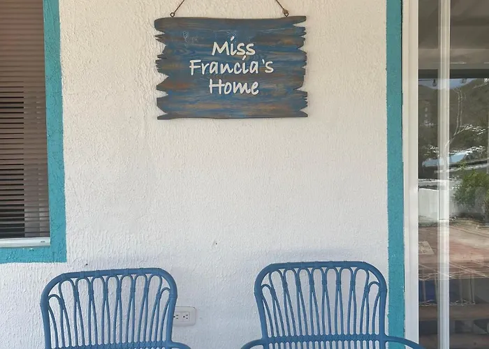 Hotel Miss Francias Home