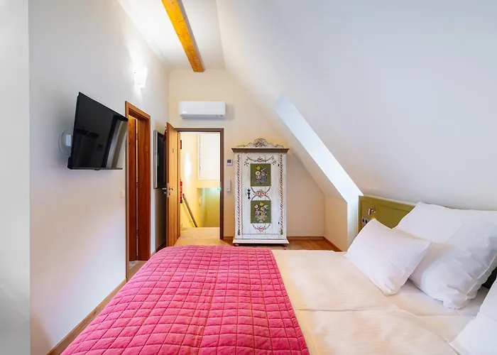 Hotel Maroggo Schenke Fränkisches Wirtshaus am Main