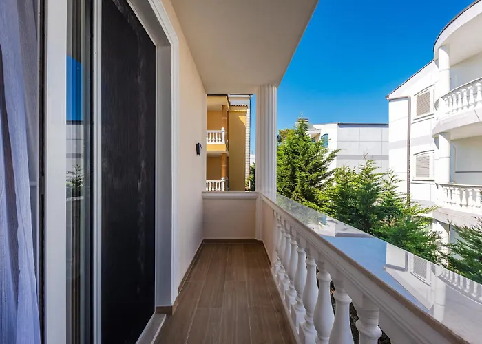 Sea La Vie Suites