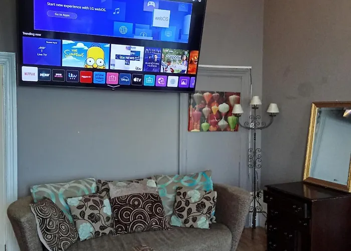Balcony, Sea View Apartment Next To Port With Parking