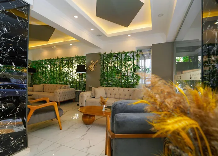 Miss Cleopatra Hotel
