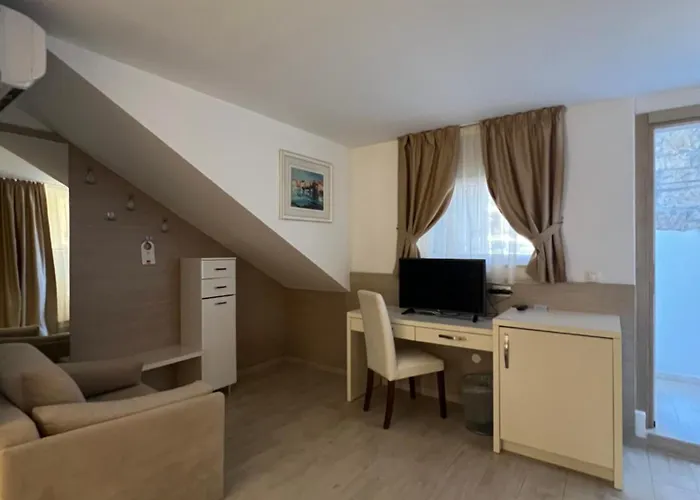 Minella Residence