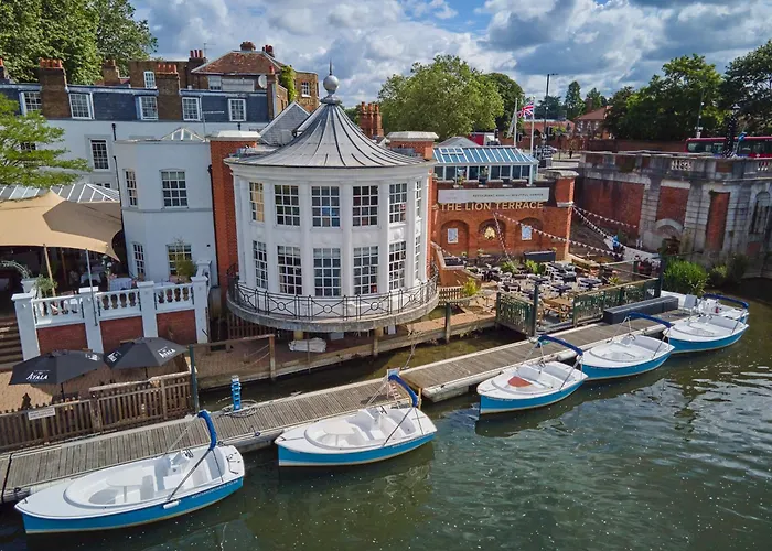 The Mitre, Hampton Court
