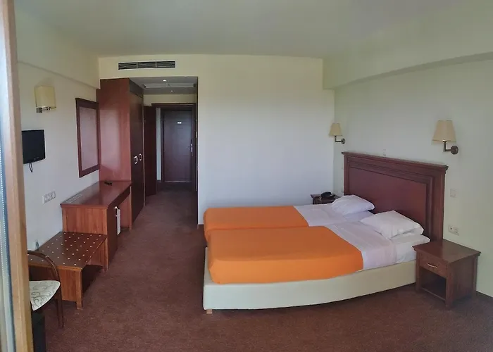 Siris Hotel