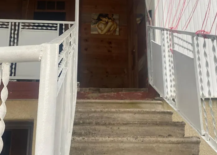 Guest House Bee