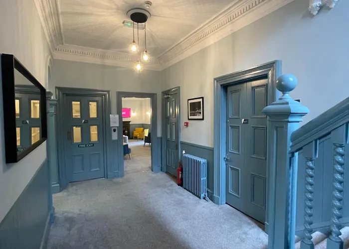 King'S Knoll Hotel