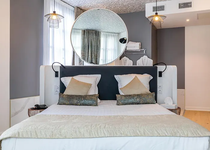 Hotel Le Saint Gelais