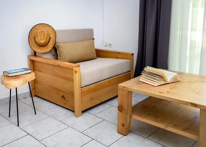 Rodon House Aparthotel