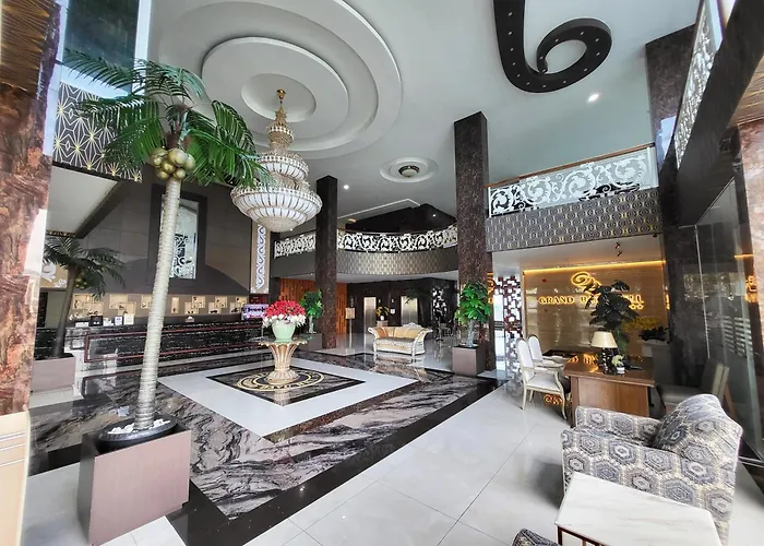 Grand Bayu Hill Hotel