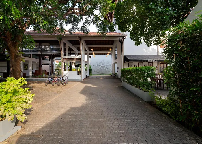 The Thinnai Hotel - Jaffna