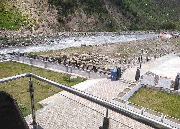 Kunhar Hotel Riverside Block