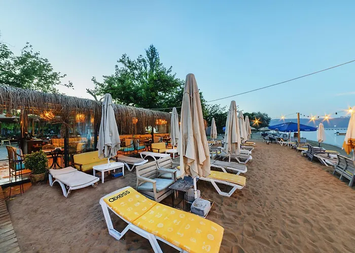 Kıraz Beach Otel