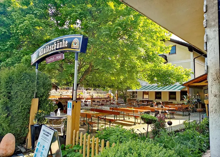 Land-gut-Hotel Gasthof Waldschänke