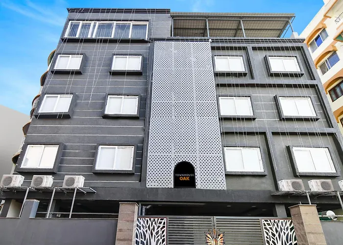 Townhouse Oak Sayhallo Ecstasy