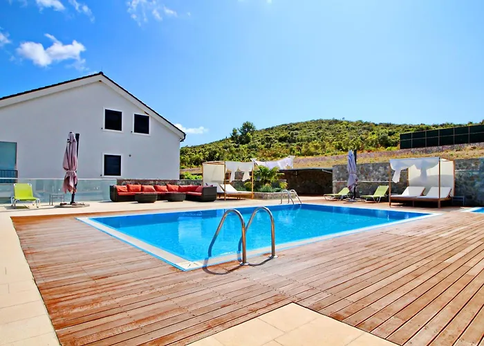 Fancy Apartments Kula - One-Bedroom Apartment With Terrace / Ground Floor