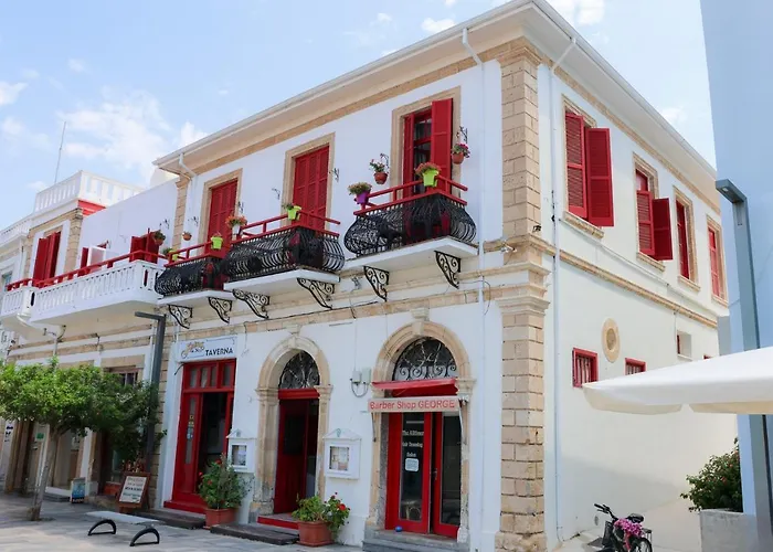 Kiniras Traditional Hotel & Restaurant