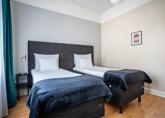 Queen'S Hotel By First Hotels