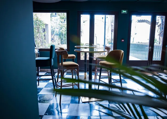 Logis Hotel Les Vignes Blanches