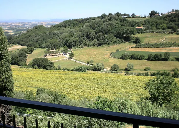 Hotel Sangallo B&B-Vintage Choise-Panoramic Position-Valley And Vineyard View-Family Run