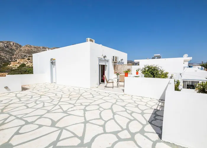 Perama Hotel, Karpathos