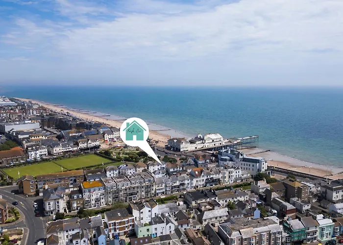 Two Bed Apartment With Sea Views In Bognor Regis