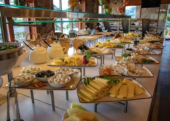 Foleya Mountain Resort Hotel & Villas