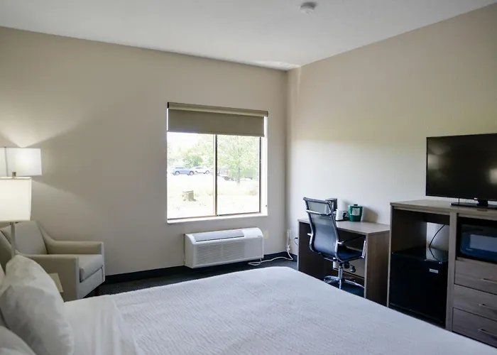 Baymont By Wyndham O'Fallon St. Louis Area