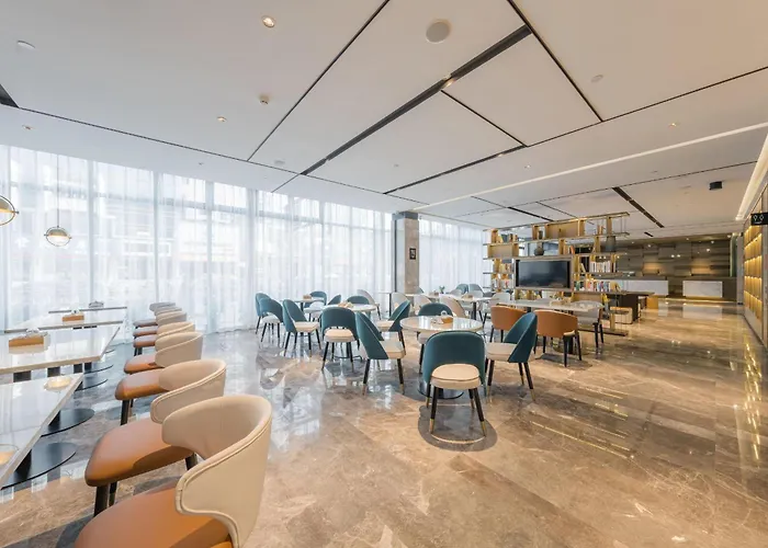 Atour Hotel Quzhou Nankong