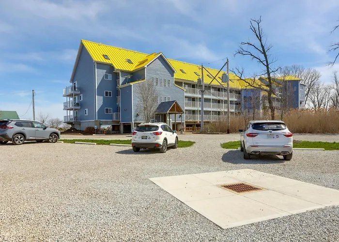 Waterfront Middle Bass Condo W/ Lake Erie Views!
