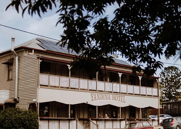 Yandina Hotel